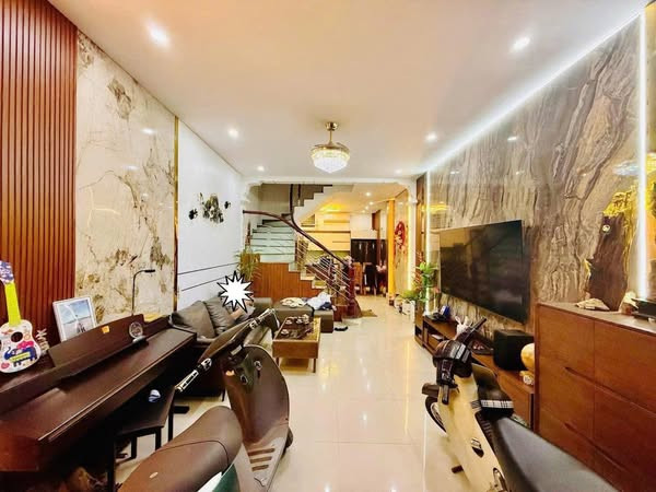 🏠BÁN NHÀ LIỄU GIAI, BA ĐÌNH - 45M2 x MT 4M, Ô TÔ DỪNG ĐỖ 24/24🚘