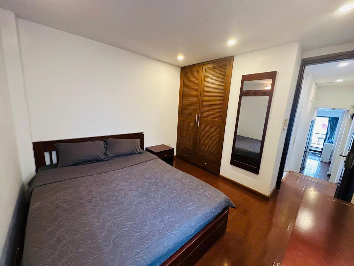 PL LINH LANG - Ô TÔ - KINH DOANH - THANG MÁY  52m2 6 tầng mặt tiền 3.6m Giá 26.5 tỷ
