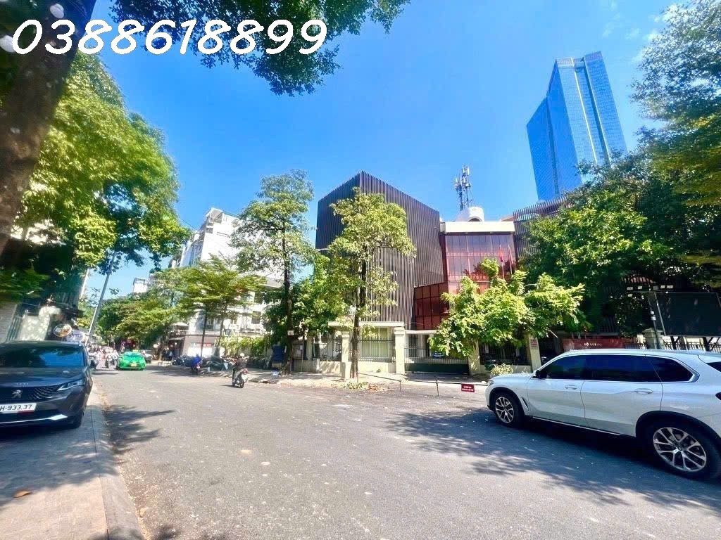 BÁN TÒA APARTMENT ĐẸP NHẤT PHỐ LIỄU GIAI -  85 M x 9T, MT 5,4M - PCCC ĐẦY ĐỦ - GARA 2 Ô TÔ - NỘI THẤT CAO CẤP