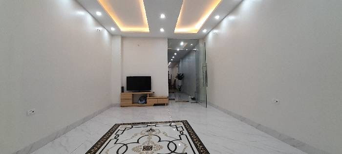 Bán nhà 102m² ngang 4,2m giá 13 tỷ Phường Lĩnh Nam
