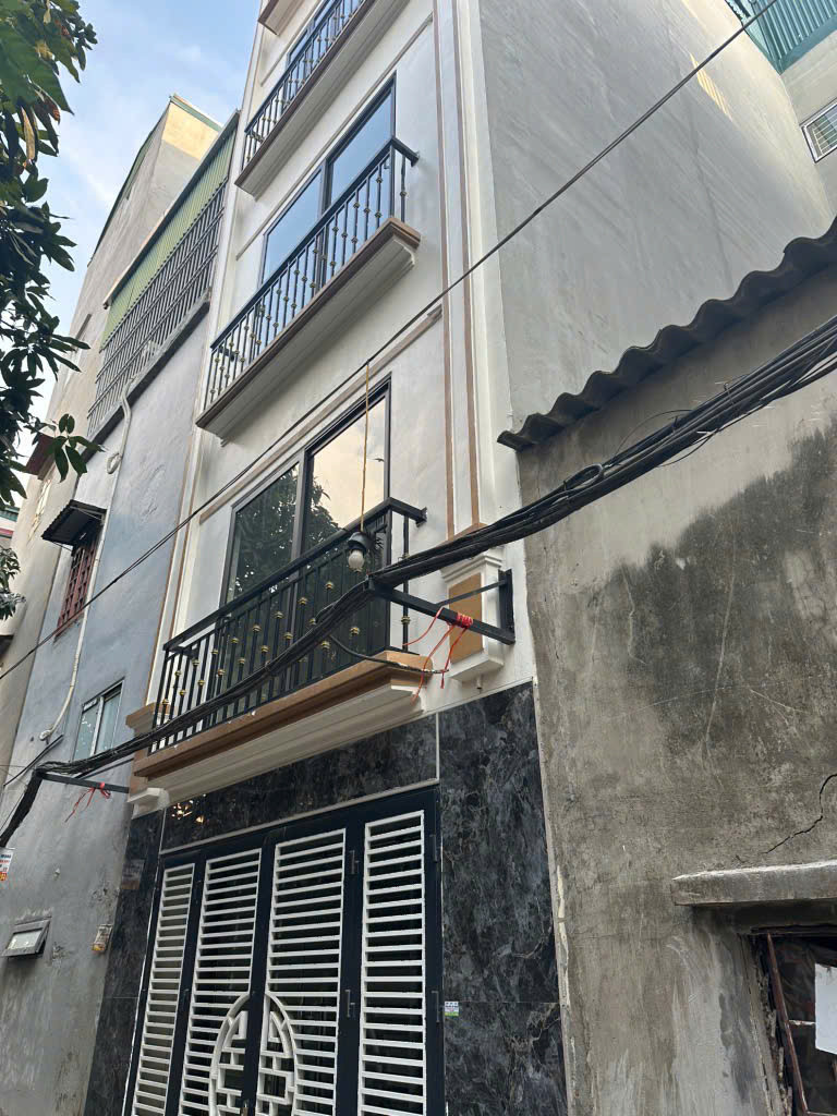 BÁN NHÀ  ĐẸP 6 TẦNG 4 NGỦ - Ô TÔ VÀO NHÀ - GIÁ TỐT TẠI LĨNH NAM