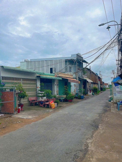 95m2 thổ cư mặt tiền đường Lô 2, xã Phạm Văn Hai , Bình Chánh giá 3,3 tỷ