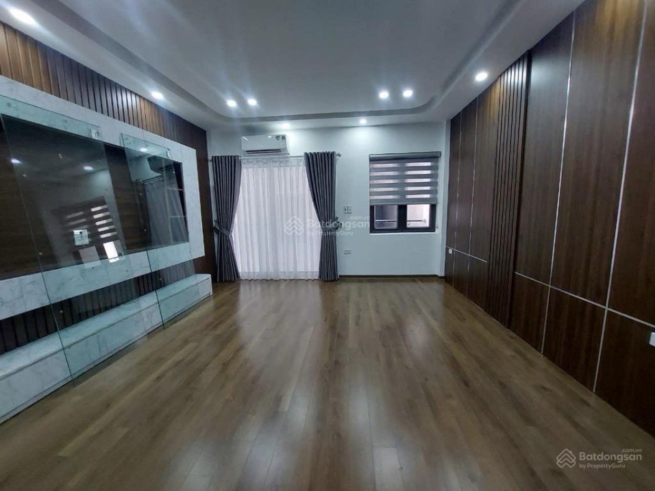 Bán gấp nhà Lò Đúc, Hai Bà Trưng 40m2, 5T, thang máy, giá 8.25 tỷ