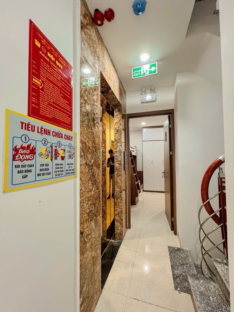 Bán nhà ngõ 190 Lò Đúc - Ô tô - Thang Máy - 68m2 hơn 13 tỷ