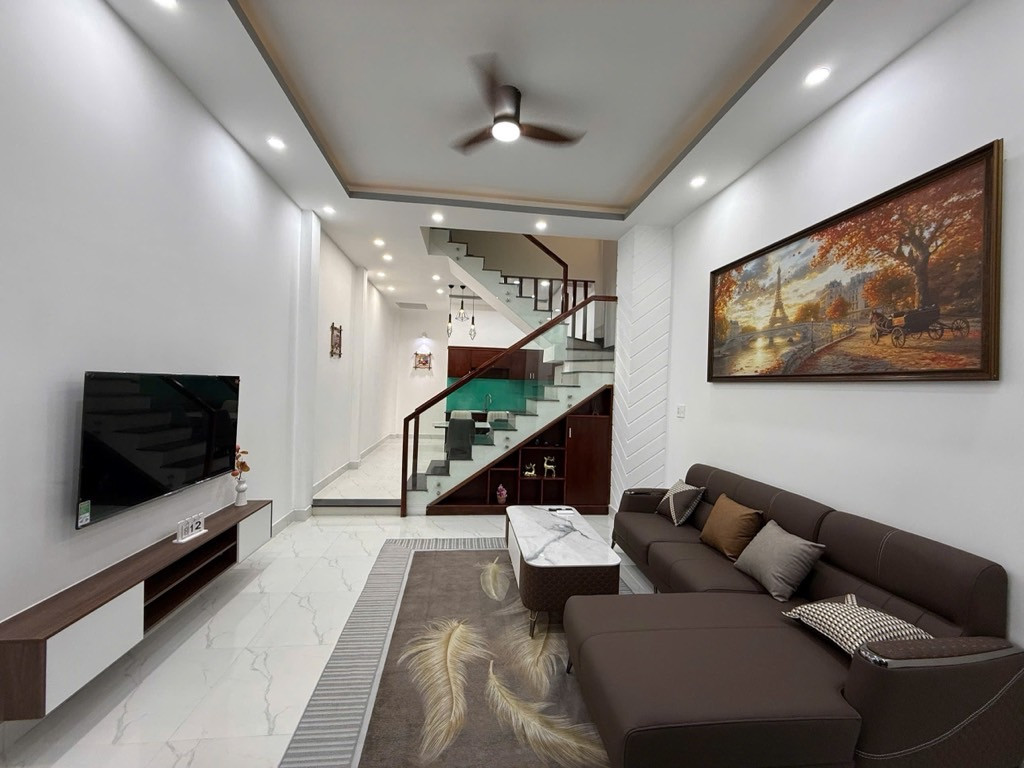 🏡 BÁN NHÀ 3 TẦNG HXH XÂY FULL, Đ. LÒ LU THỦ ĐỨC – GIÁ CHỈ 5.5 TỶ