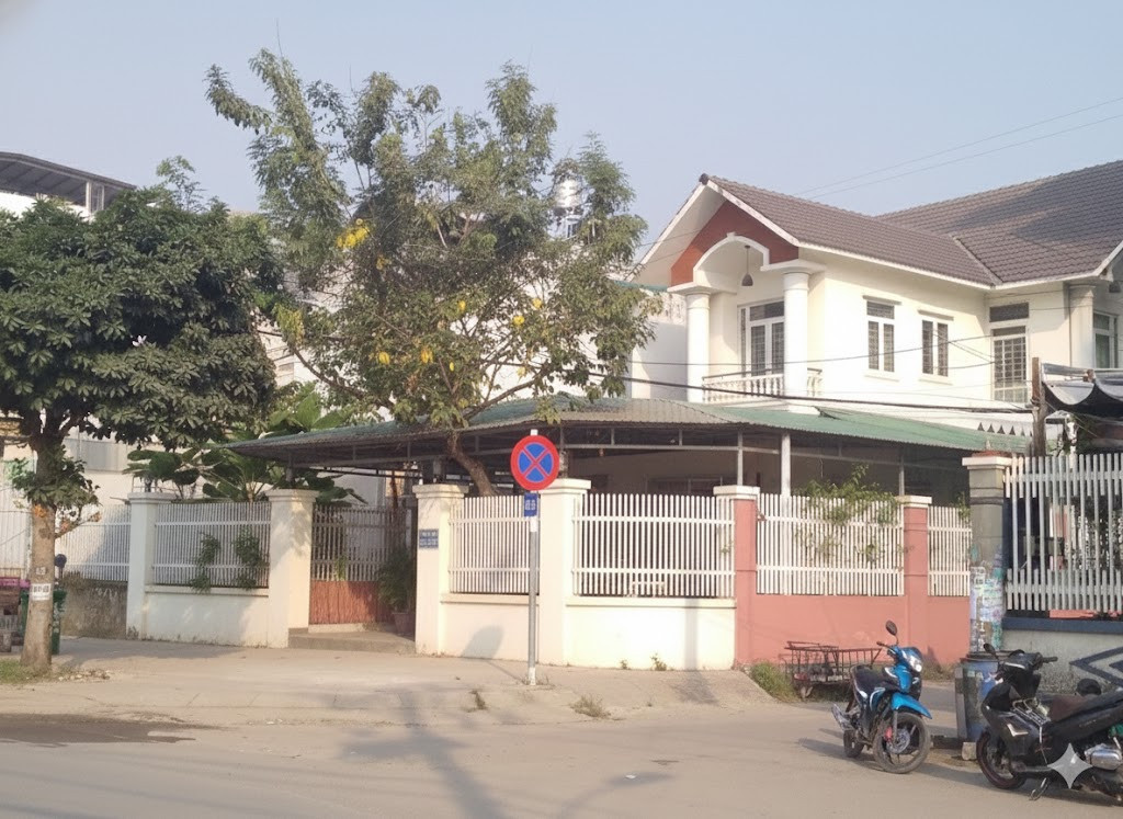 Biệt Thự Góc 2 Mặt Tiền Lò Lu, 215m²,Ngay Chợ Lò Lu. Giá 34.5 tỷ