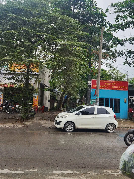 Mặt tiền kinh doanh đường Lò Lu