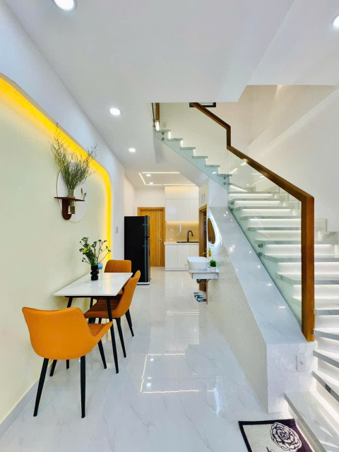 CHỈ CẦN 1 TỶ 900 TRIỆU – SỞ HỮU NGAY NHÀ 3 TẦNG MỚI 100% TẠI LÒ LU, THỦ DẦU MỘT, BÌNH DƯƠNG!