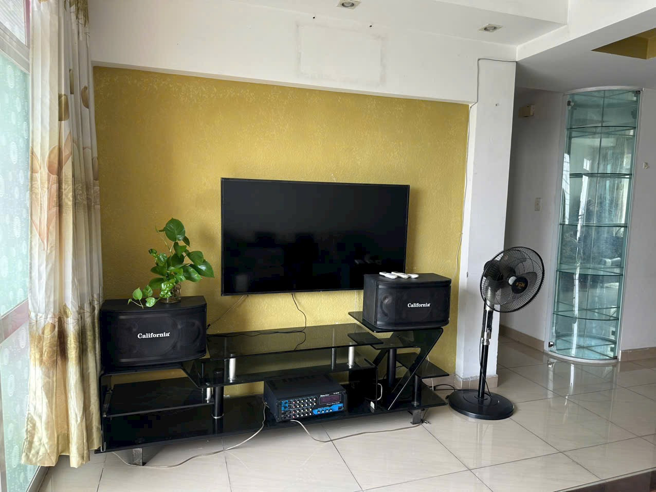Bán chung cư Vĩnh Tường 89m2. 2pn. 2wc bacon rộng thoáng mát chỉ 2,4tỷ TL .SHR