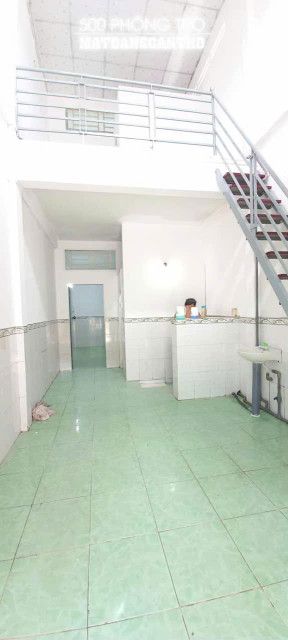 3 - Chủ gởi: Cho thuê nhà 2,5 tr/thg 2 PN Khu dân cư 3a