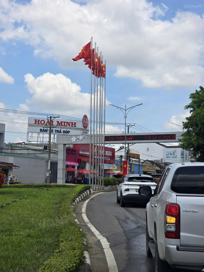 Bán đất đô thị 115m2 ngay phố Lộc Du cách chợ TB 500m giá 800tr bao sổ