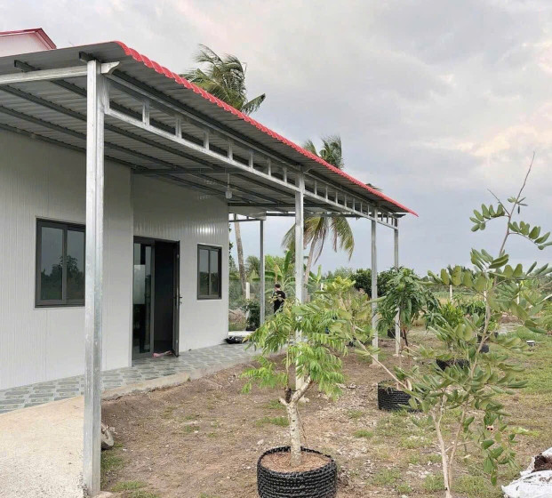 Bán lô đất vườn đẹp ngay Mặt Tiền Đường Long Phước - Quận 9 gần cầu Long Đại 700m giá siêu hời chỉ 1.7 TỶ , sổ riêng
