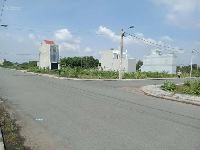 Bán đất đầu tư ngay MT Long Phước - Quận 9 liền kề Vinhomes Grand Park Cầu Long Đại, vị trí đắc địa, đường nhựa 10m, sổ sẵn, Giá chỉ 2.7 Tỷ