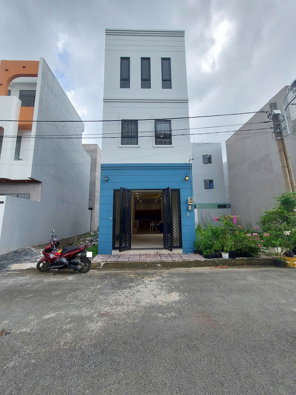 🏡 BÁN NHÀ SIÊU ĐẸP – 3 TẦNG FULL NỘI THẤT – XE HƠI VÀO NHÀ – LONG THUẬN, LONG PHƯỚC, QUẬN 9