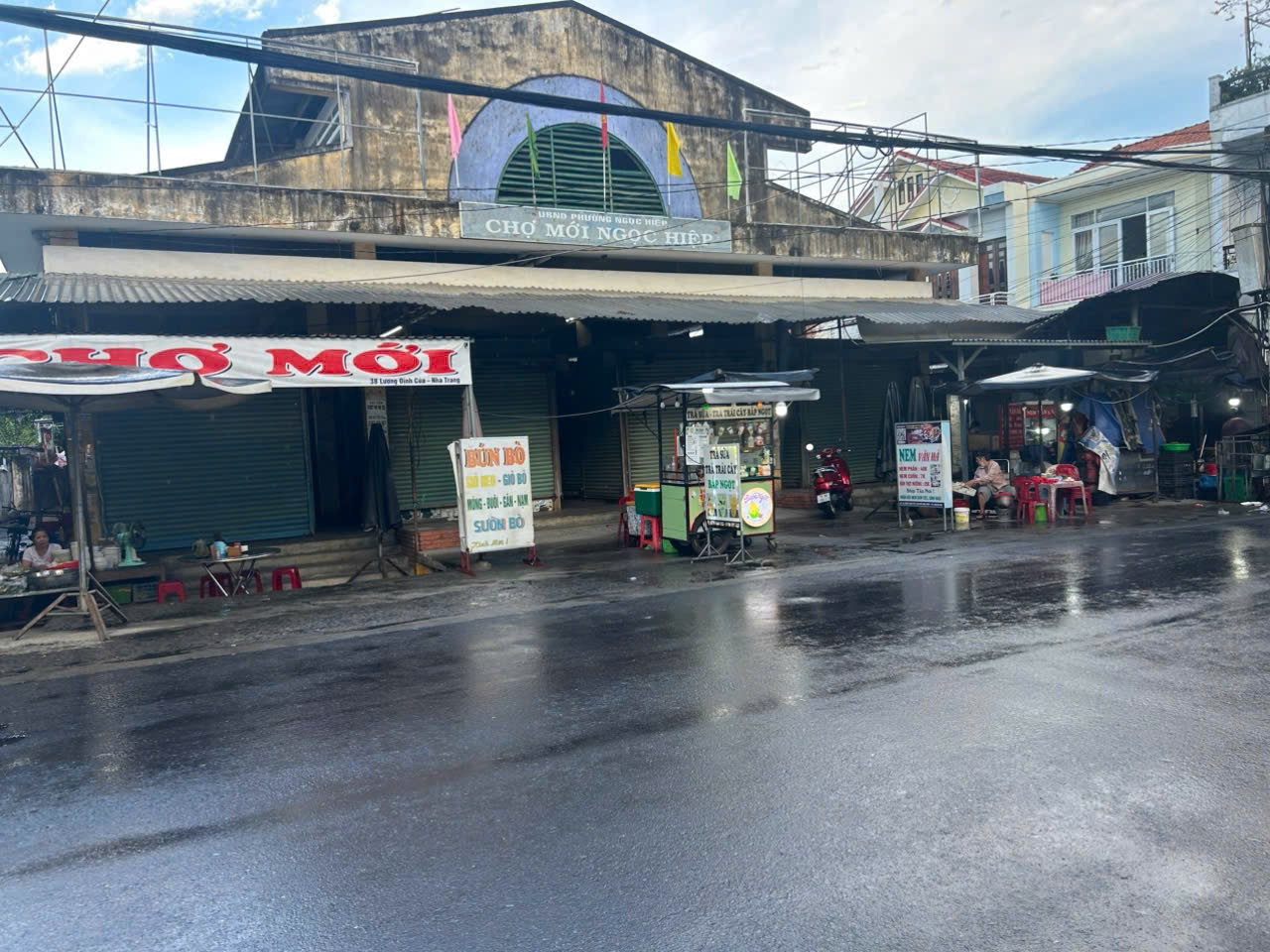 Bán đất tặng nhà c4