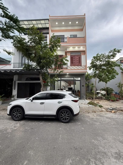 Nhà 3 Tầng, 3 Phòng Ngủ, Đường Lương Khánh Thiện - Giá 5.45 Tỷ