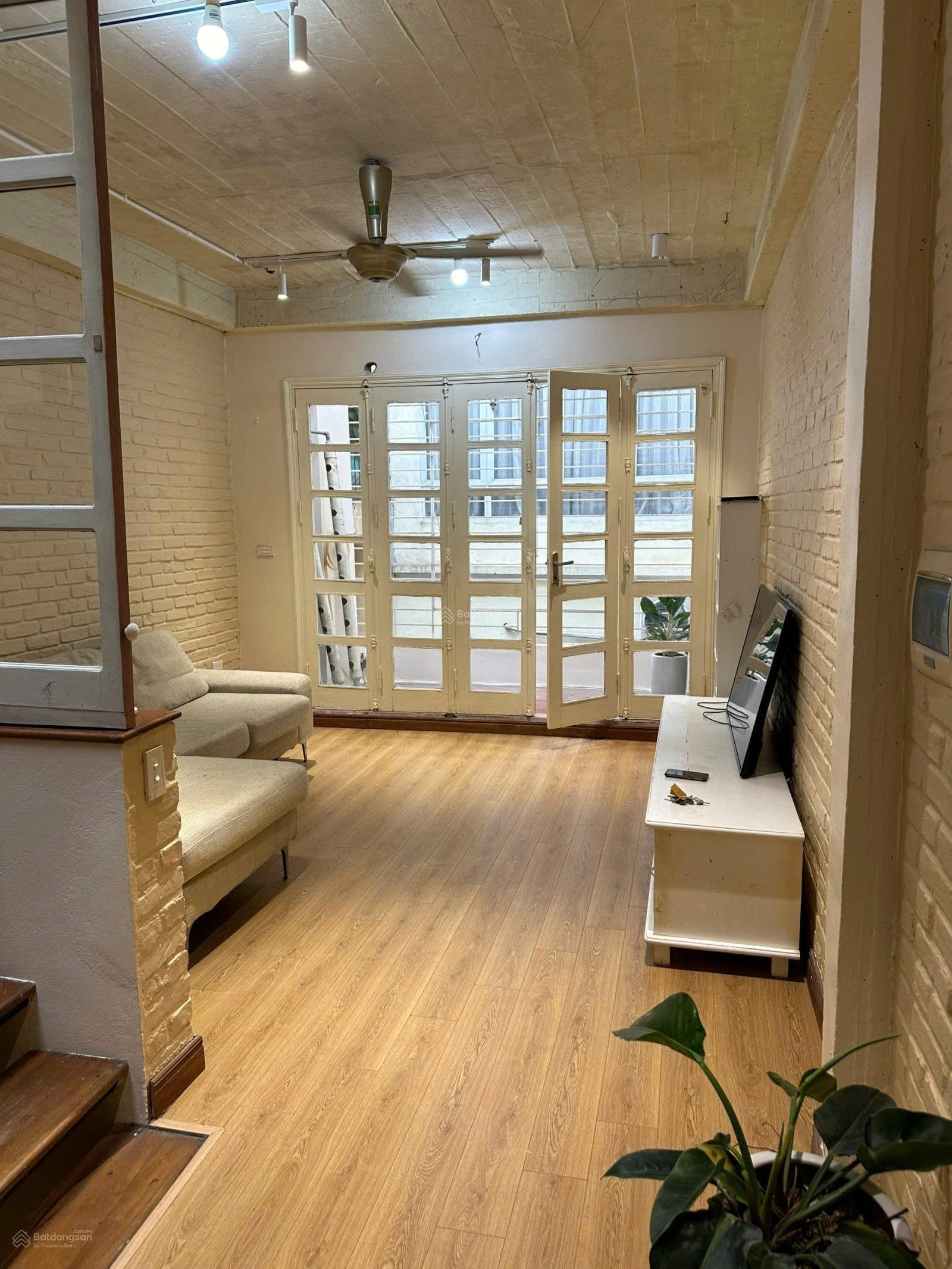 Cho thuê nhà ngõ 70 Lương Yên, Hai Bà Trưng 55M x 4T (4 ngủ) FULL ĐỒ giá 18 triệu