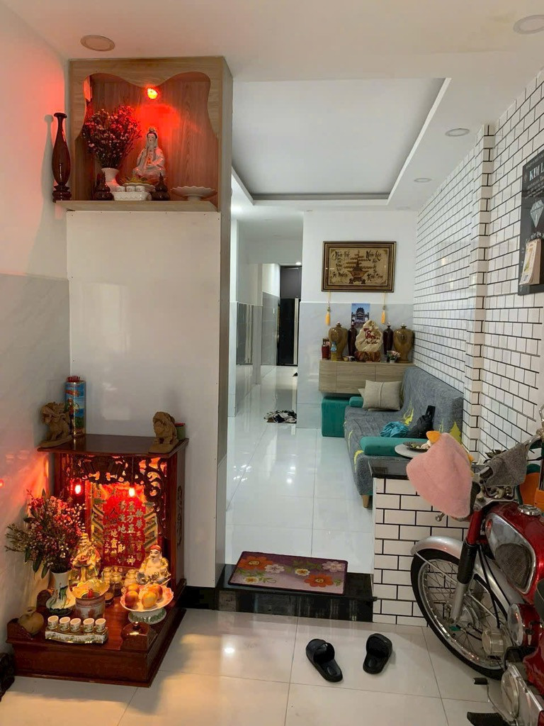 Bán nhà Luỹ Bán Bích, gần Hòa Bình, giáp Q11, 41m2 - 2 tầng, chỉ hơn 3 tỷ