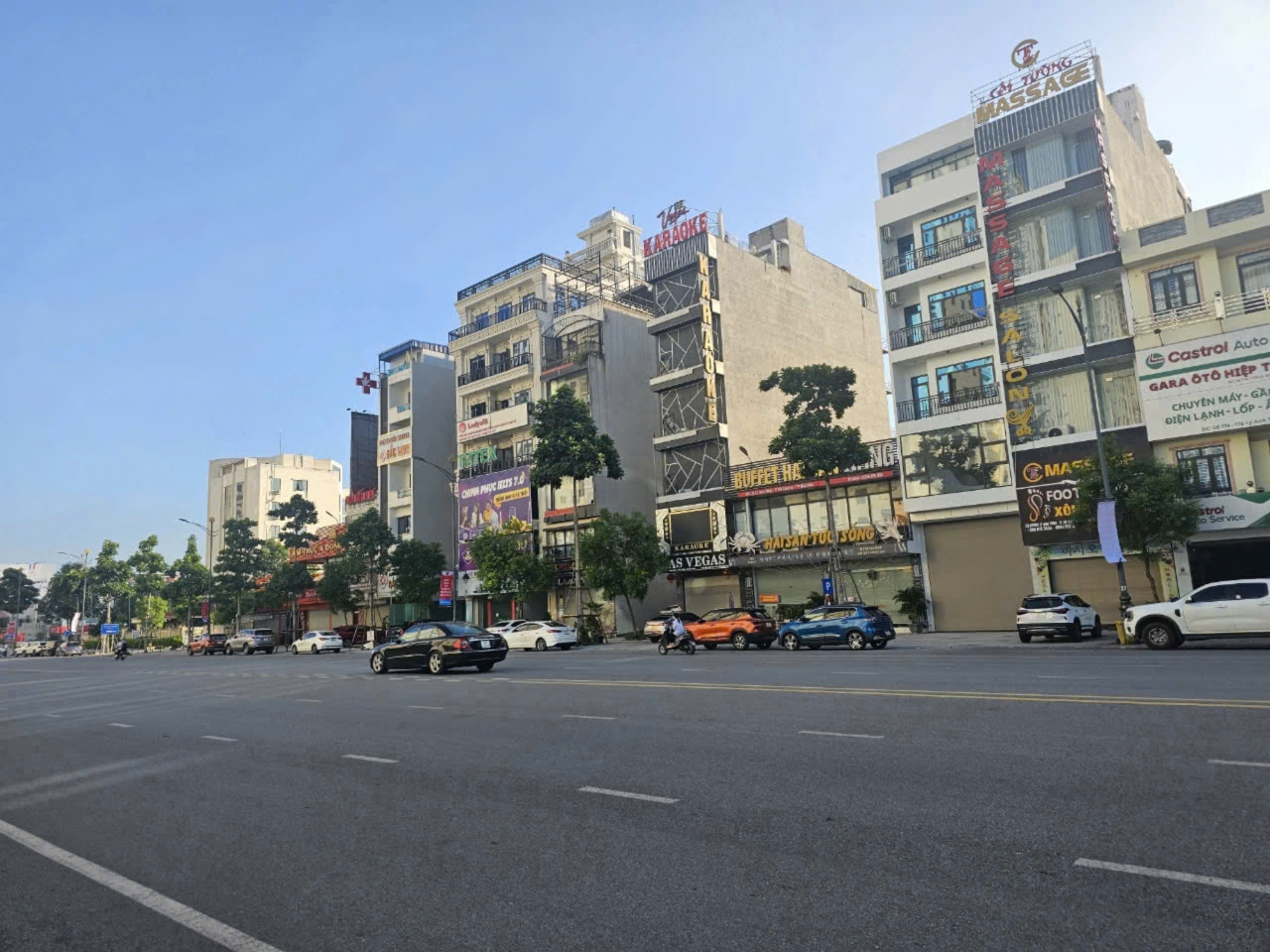 Bán đất mặt đường lý anh tông. Nhìn tổ hợp chung cư cát tường ECO