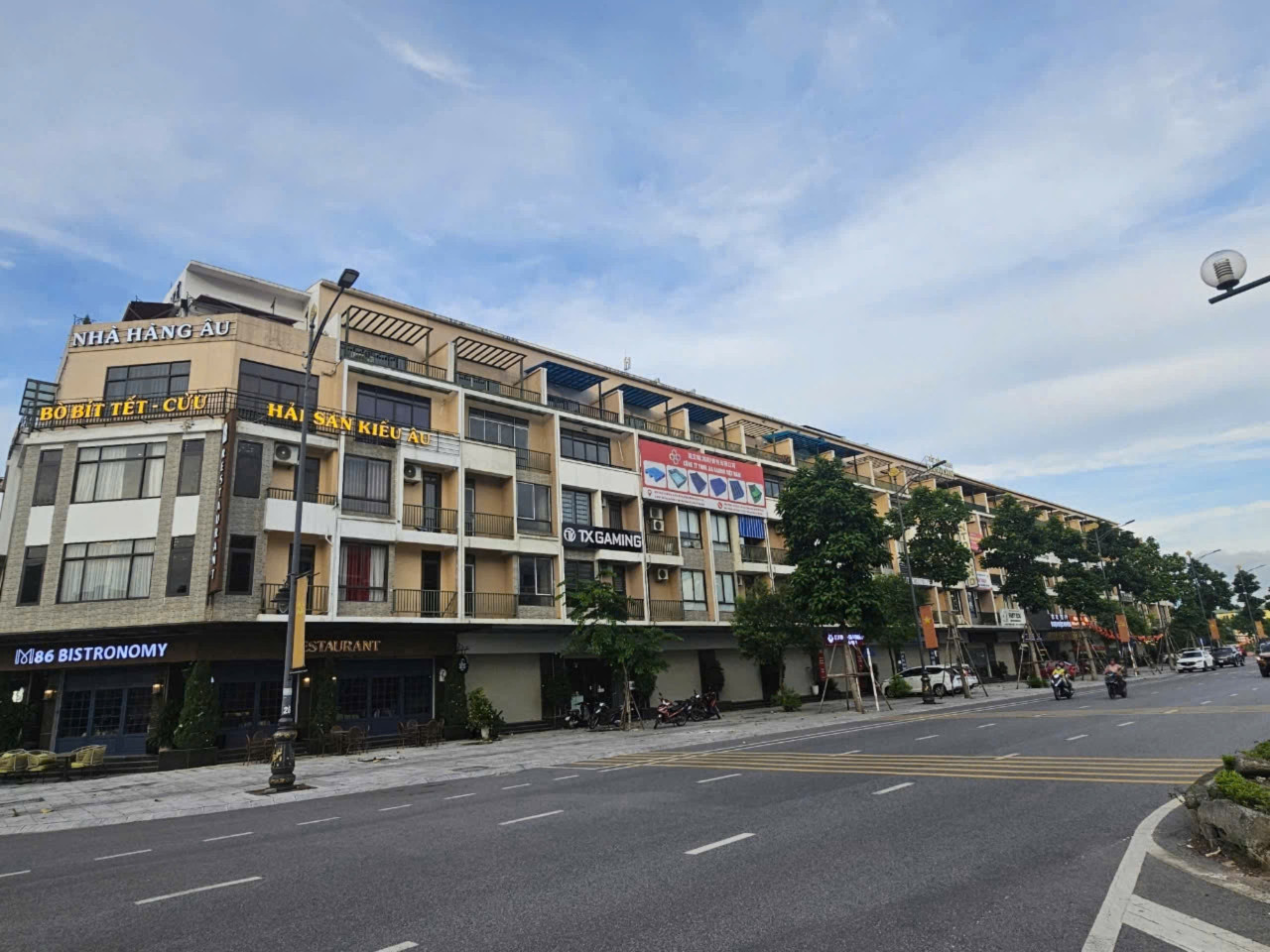 Bán 90m2 đất căn shophouse 5 tầng xây thô. Khu hud-B. mặt đường lý anh tông. Võ cường bắc ninh