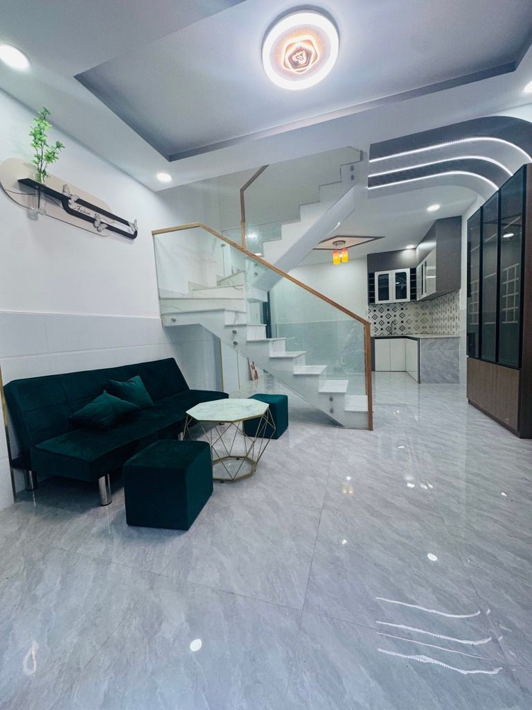 Bán nhà gần Metro Bình Phú , q6 , 45m , 3 tầng , 4pn , giá 4.3 tỷ