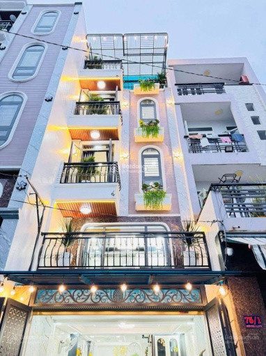 Nhà đẹp hẻm xe hơi đường Lý Nam Đế, Quận 11, 76.3m2, 2tỷ8, gần chợ đồ cũ Nhật Tảo. Cho thuê 18tr/th
