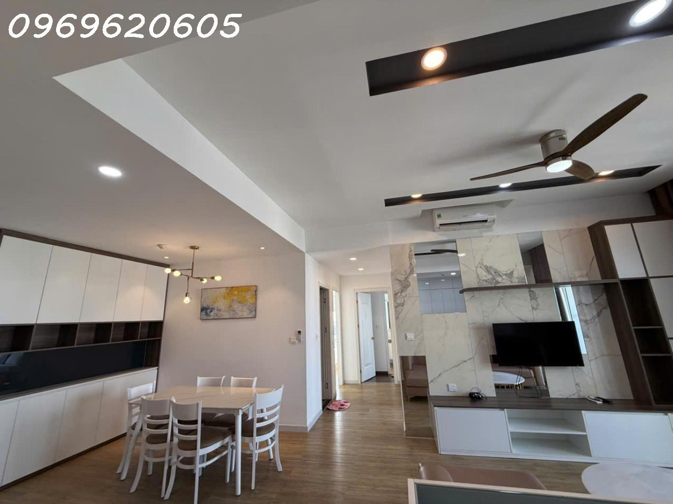 Bán Nhà Quận 7 Lý Phục Man - ô tô đổ cửa - NHỈNH 5 tỷ - ngang 4m - phường Bình Thuận