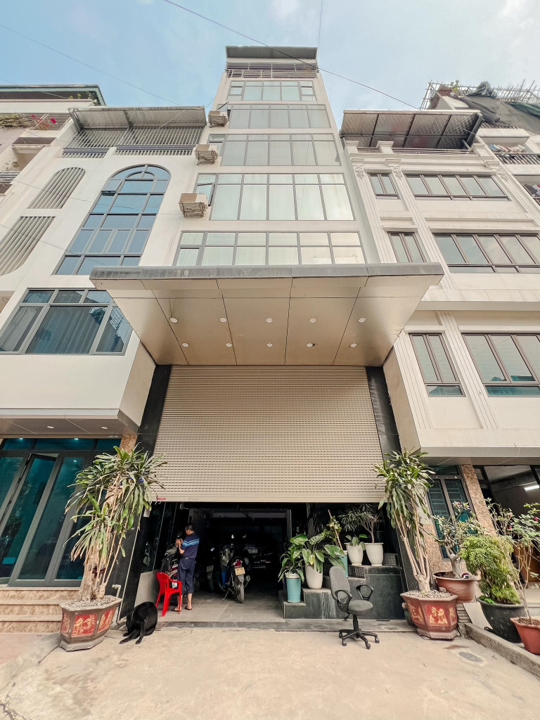 Bán nhà Lý Quốc Sư, 75m2 x 3 tầng, mặt tiền 3.2m, 49 tỉ, dòng tiền 50tr/tháng