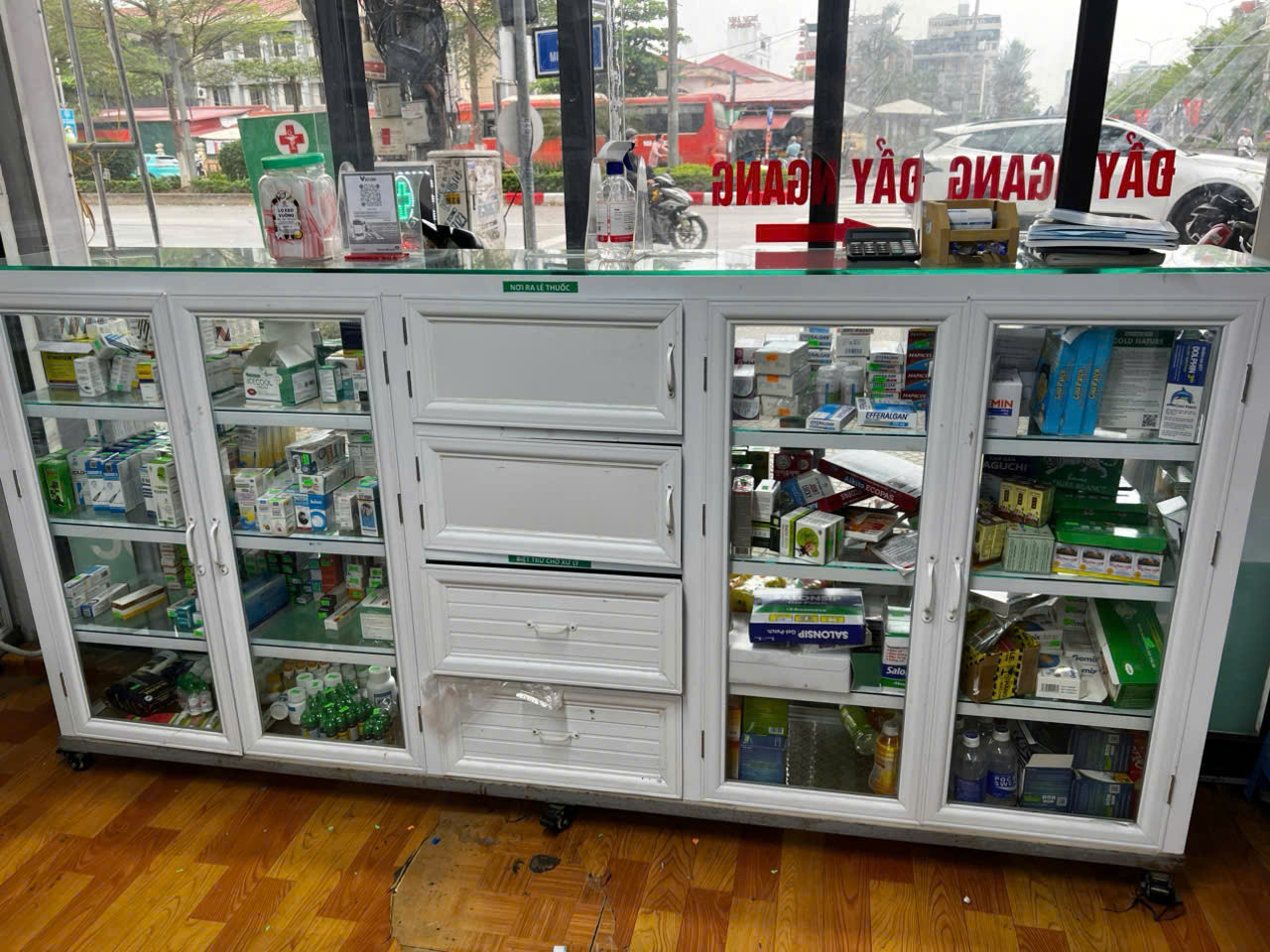 Do thay đổi chỗ ở nên cần chuyển nhượng nhà thuốc Trần Anh tại 84 khu phố Thượng Đình Bảng, Từ Sơn, Bắc Ninh