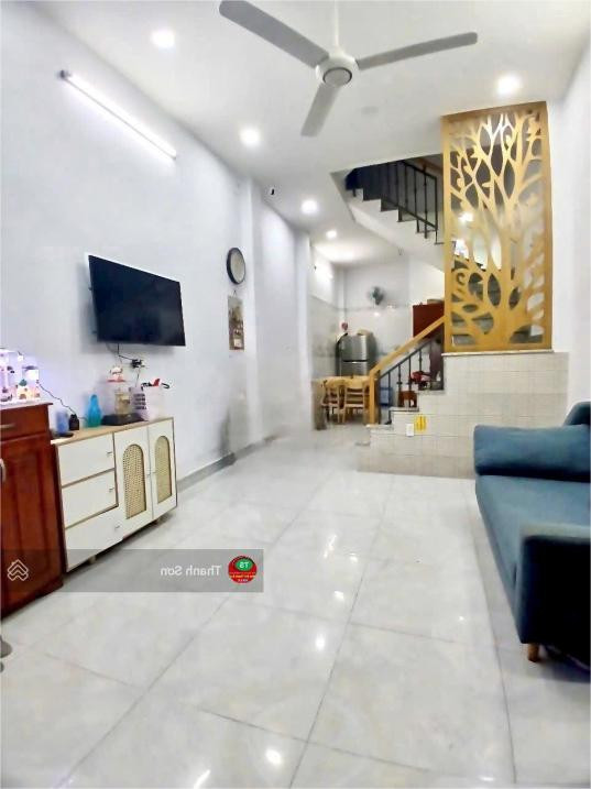 🏡 Bán nhà hẻm 4m Lý Thái Tổ, Q.10, sát MT, 8.x tỷ!