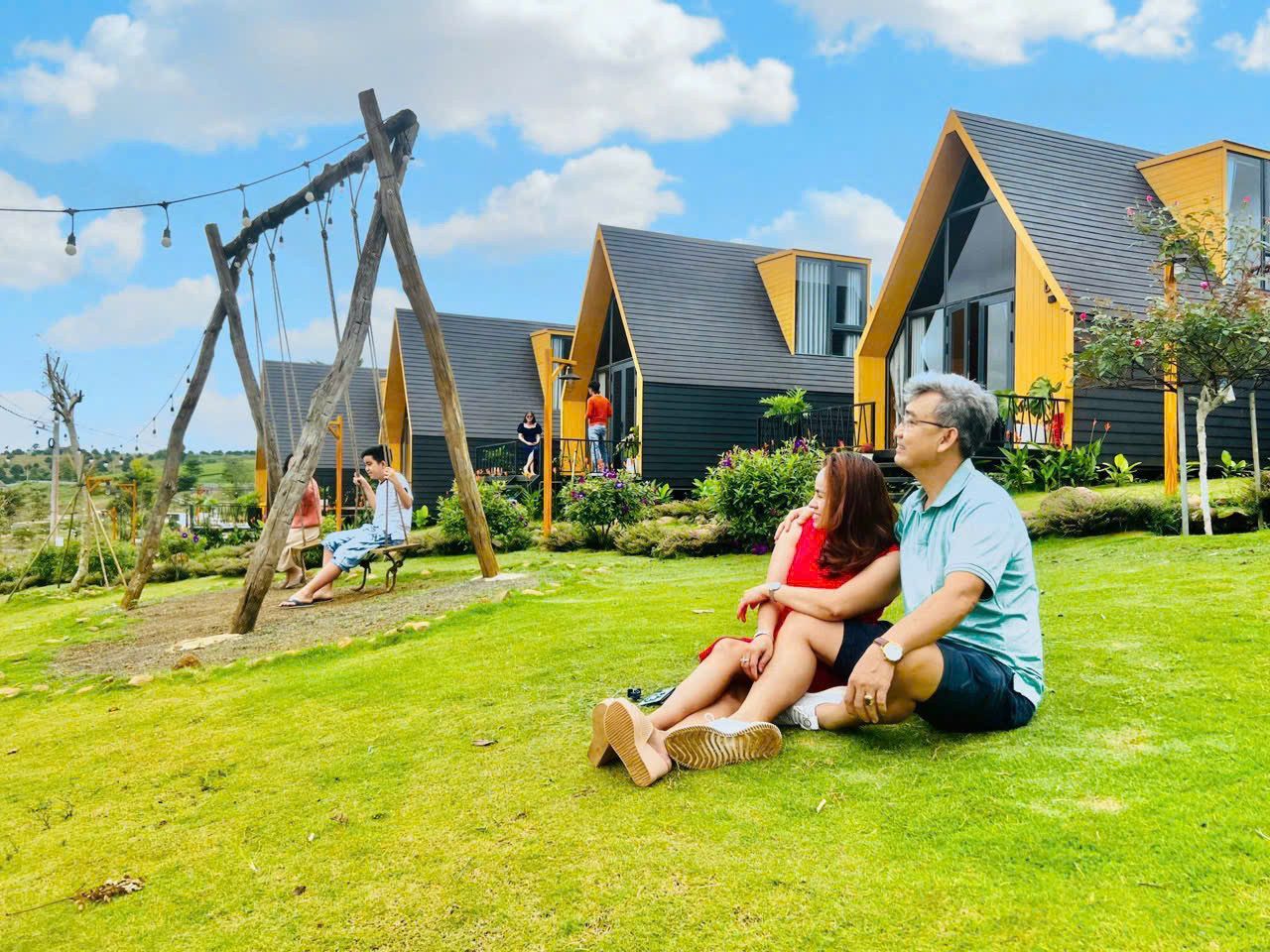 CHÍNH CHỦ BÁN 1000m2 VIEW HỒ Tại BẢO LỘC chỉ 3tr/m2 Sổ Sẵn