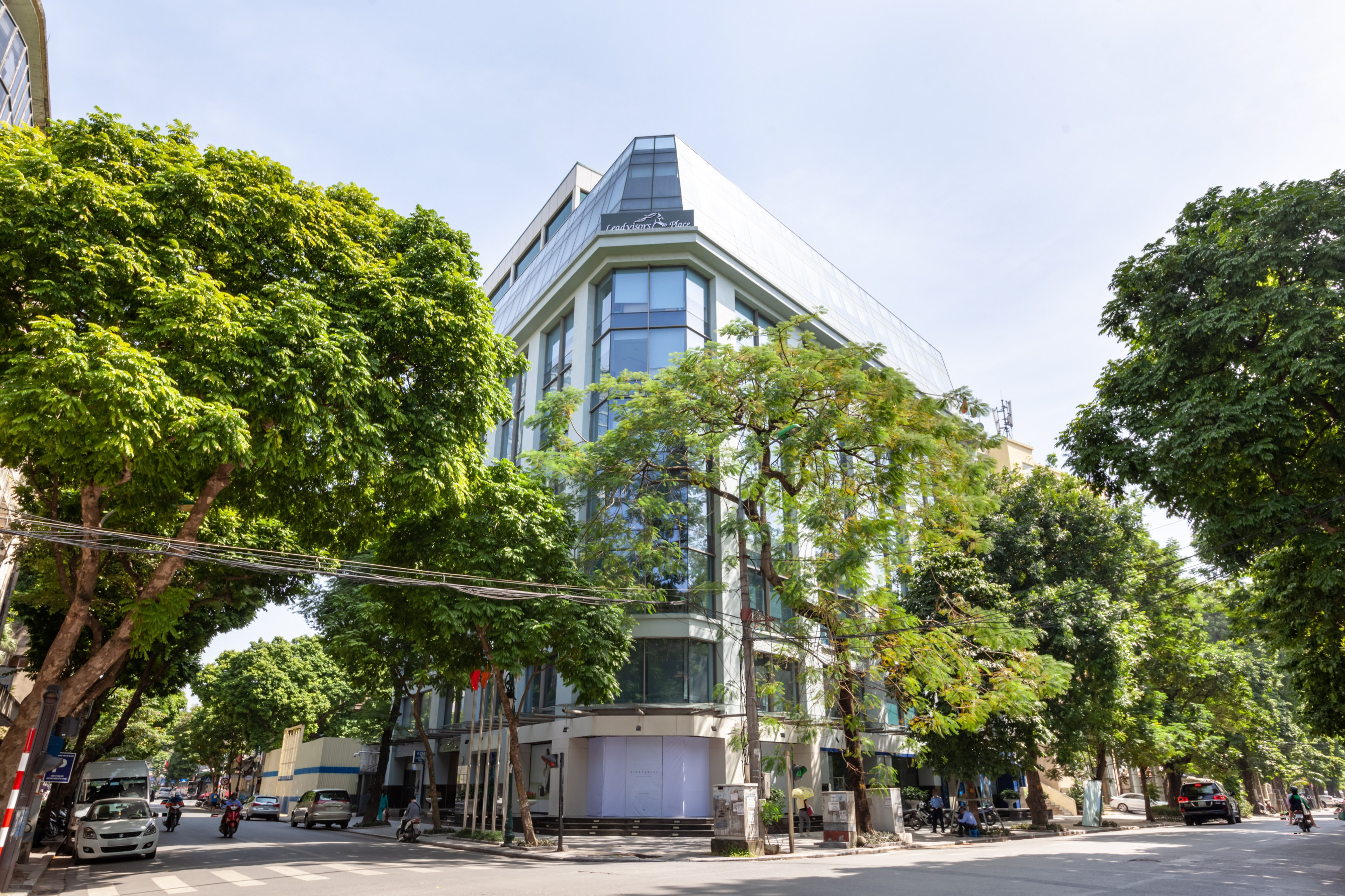 Trọn gói quyền sử dụng không gian văn phòng chuyên nghiệp cho 2 người tại Regus Sentinel Place