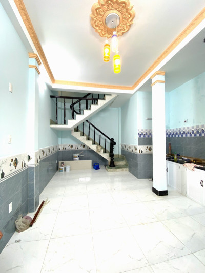 ►  2.25 tỷ Nhà gần đường Lý Thái Tổ, 2.5 tầng cứng cáp sạch đẹp 3PN
