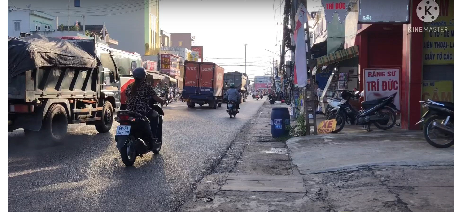 Cần bán lô đất mặt tiền đường Bến Chùa (vị trí 1 đường Lý Thái Tổ)