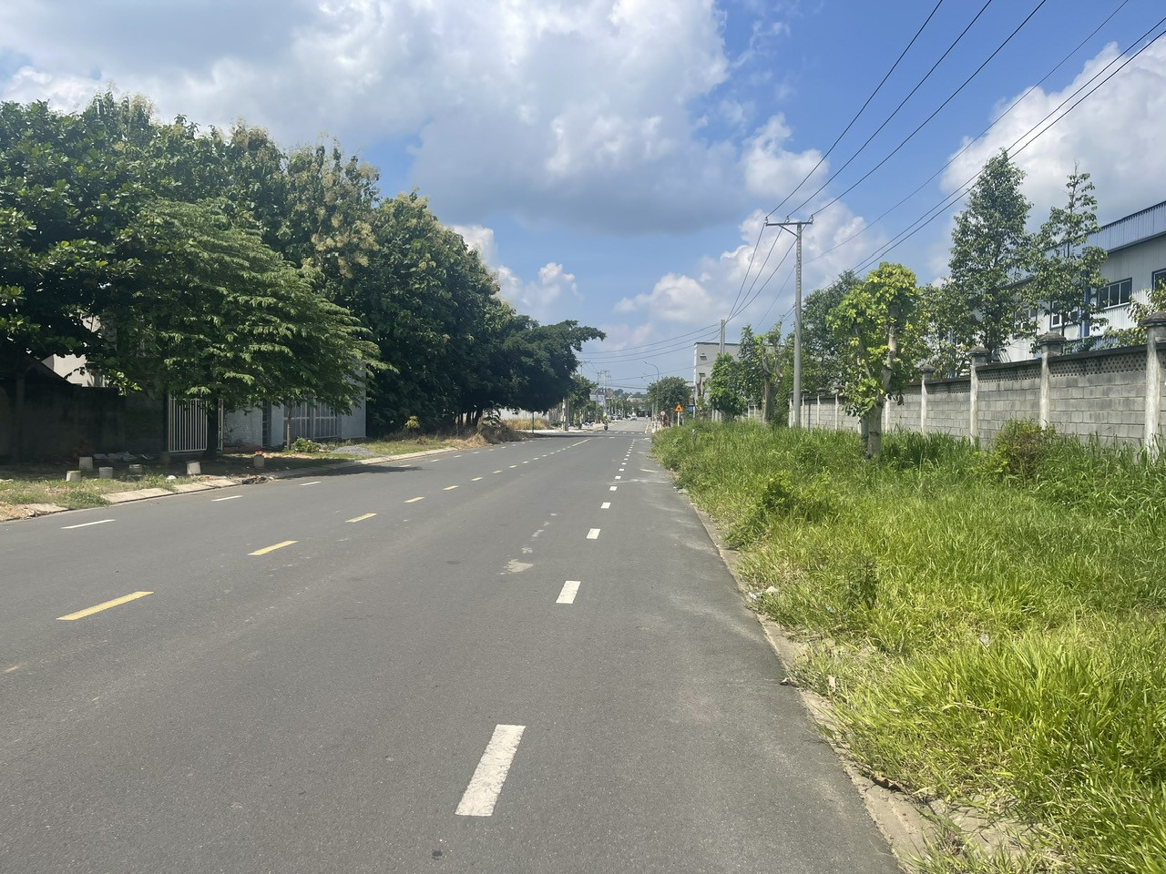 Bán đất 131.9m² ngang 5m giá 2.1 tỷ Xã Định Quán, Đồng Nai.