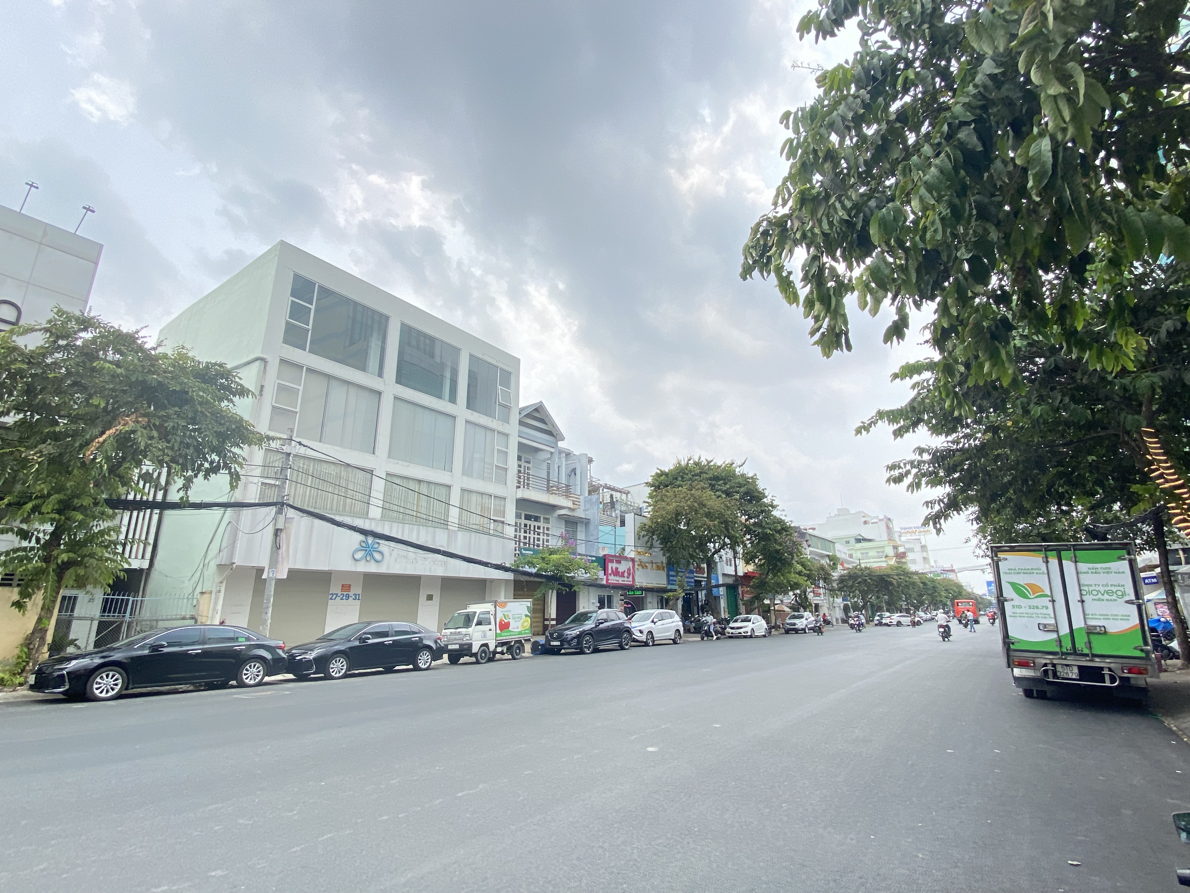CHO THUÊ NHÀ 3 LẦU MẶT TIỀN LÝ TỰ TRỌNG