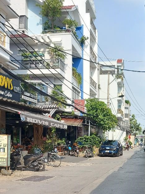 Bán nhà 2 tầng, 52m2 (4x13), ngay Mã Lò, gần Ngã Tư Bốn Xã, giảm sâu chỉ còn hơn 3 tỷ