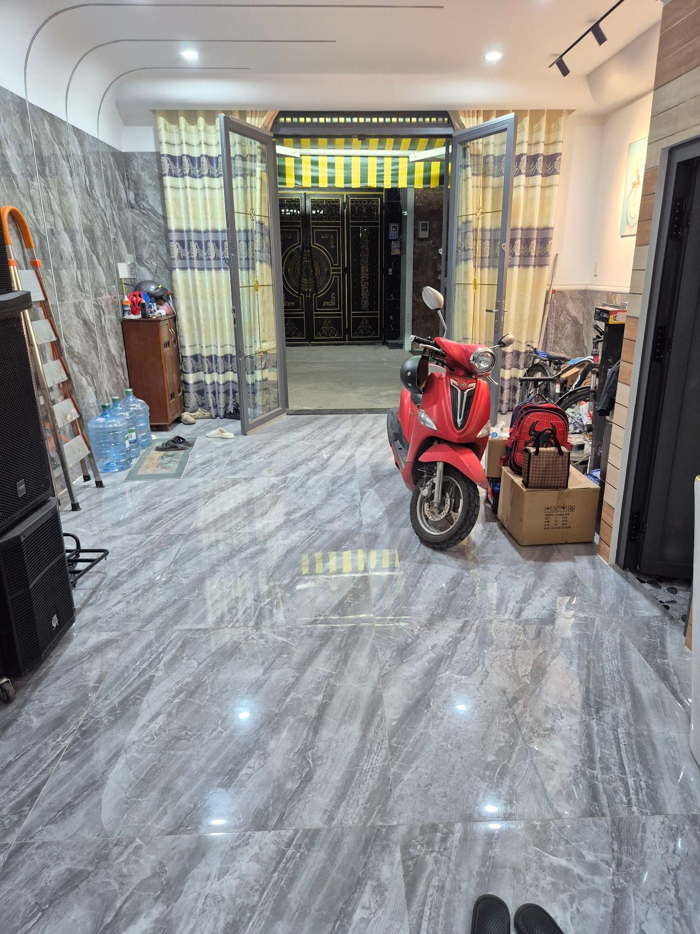 SIÊU PHẨM BÌNH TRỊ ĐÔNG - NHÀ MỚI ĐẸP Ở NGAY - SỔ VUÔNG PHONG THỦY CỰC TỐT