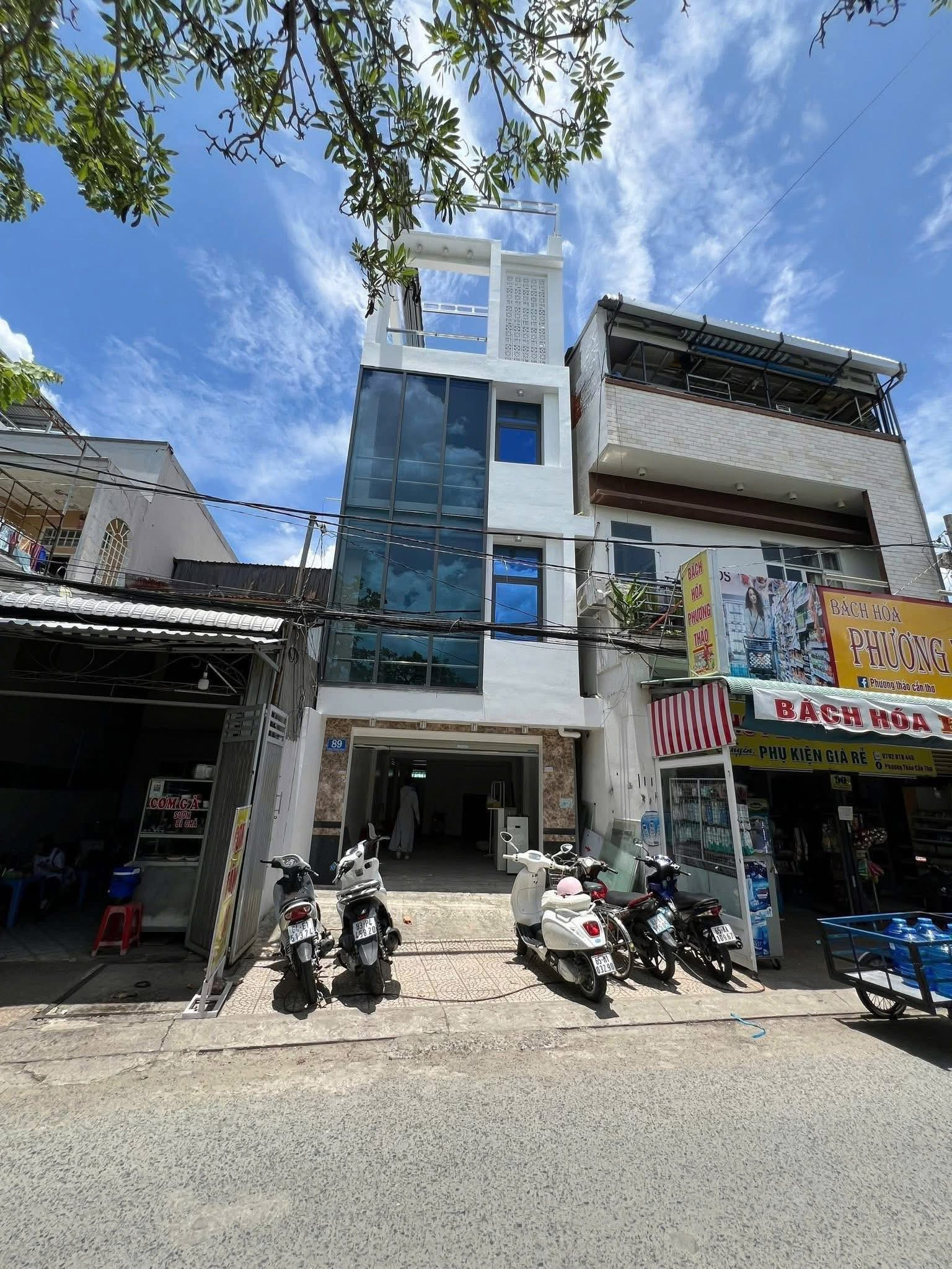 👉20 triệu - CHO THUÊ NHÀ 4 TẦNG CÓ SÂN THƯỢNG MẶT TIỂN ĐƯỜNG MẠC THIÊN TÍCH - CÁCH TRƯỜNG ĐẠI HỌC CẦN THƠ 200m