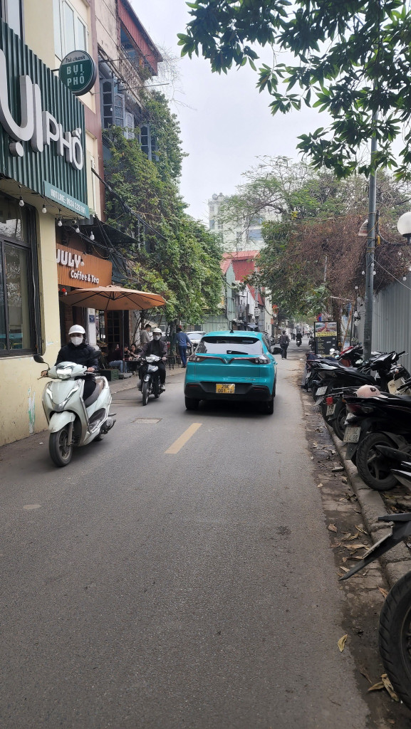 BÁN NHÀ MẶT PHỐ MAI ANH TUẤN – VIEW THẲNG RA HỒ HOÀNG CẦU – THANG MÁY – LÔ GÓC – 50m2 -  MT 12m - 28 TỶ