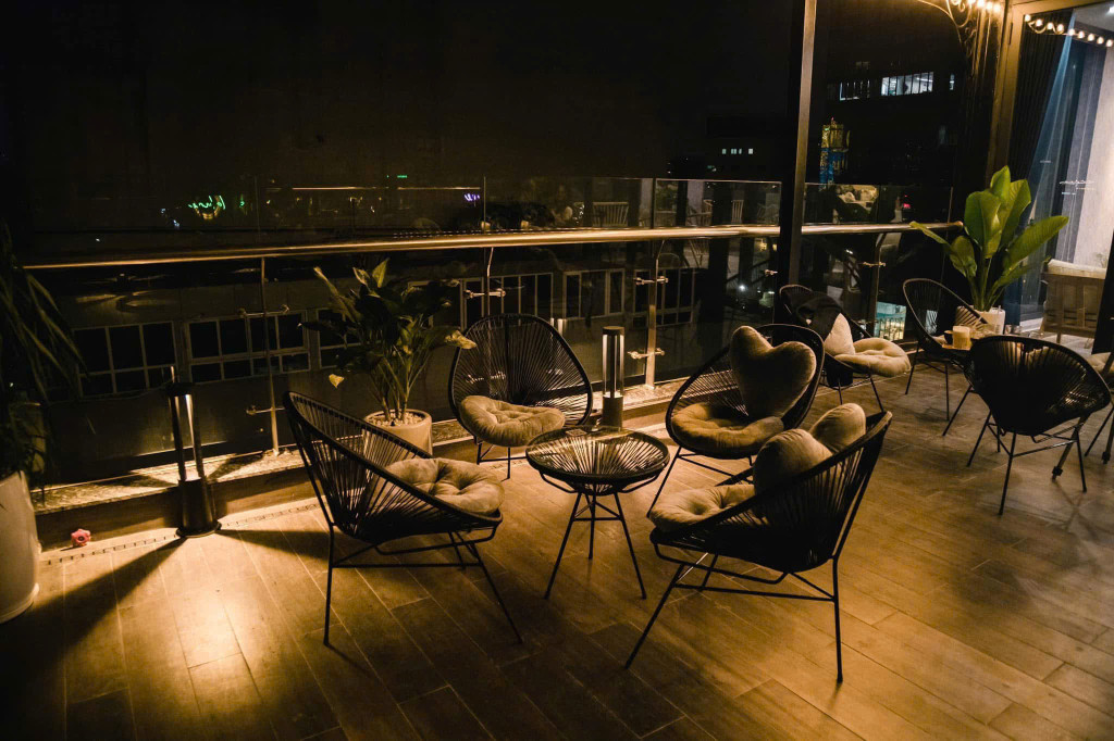 CHÍNH CHỦ CẦN SANG NHƯỢNG MB TẦNG 8-9 MAI ANH TUẤN- P. Ô CHỢ DỪA- ĐỐNG ĐA - HÀ NỘI
