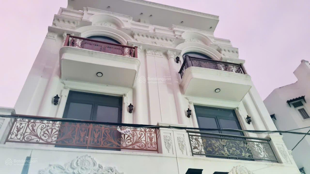 BÁN CẶP MẶT TIỀN MAI HẮC ĐẾ, P.15, Q.8, 4 TẦNG BTCT ,128m2,  NGANG 10  HOÀN CÔNG ĐỦ