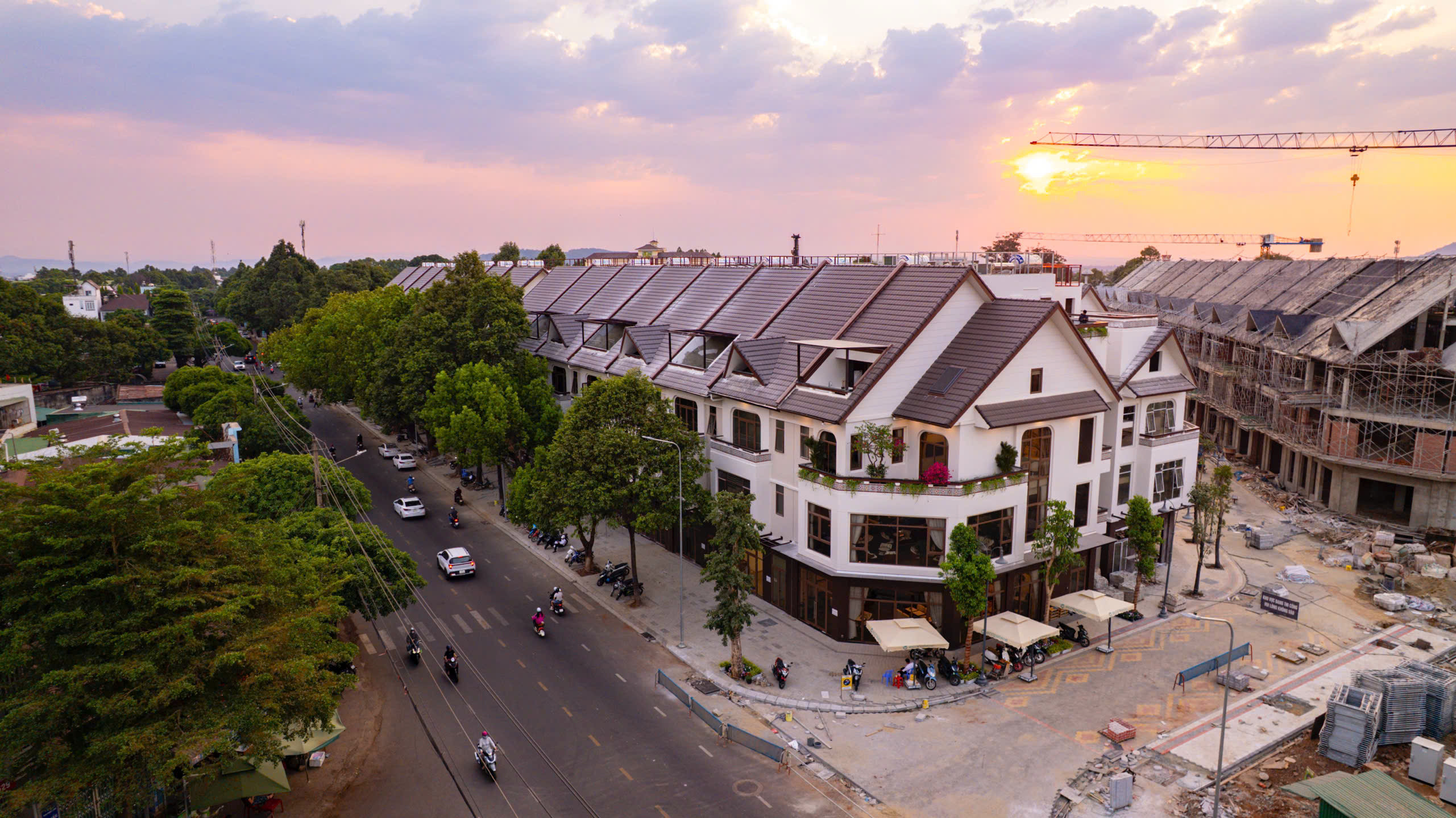 Nhà phố EcoPalace - Shophouse ngay tại trung tâm BMT