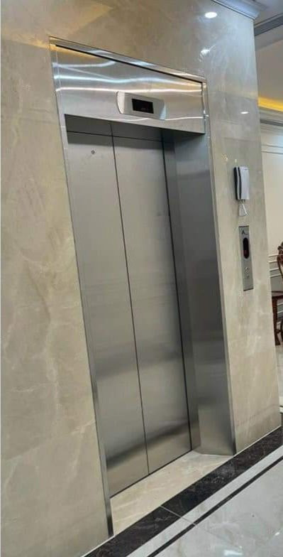 Nhà mình cho thuê nhà lô góc, mới, Mai Hắc Đế; vỉa hè 113m2* 5T- 45 Tr