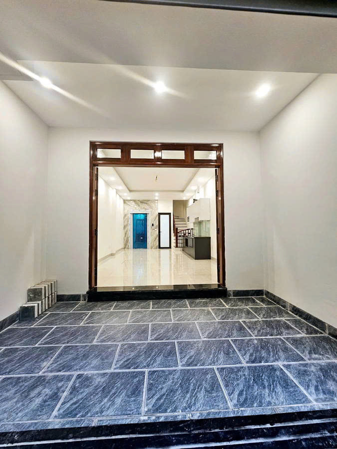 NHÀ MỚI SỔ NỞ HẬU Mai Phúc -Long  Biên 50m2,X 5 tầng, mặt tiền 4.05m, 8.3 tỷ.