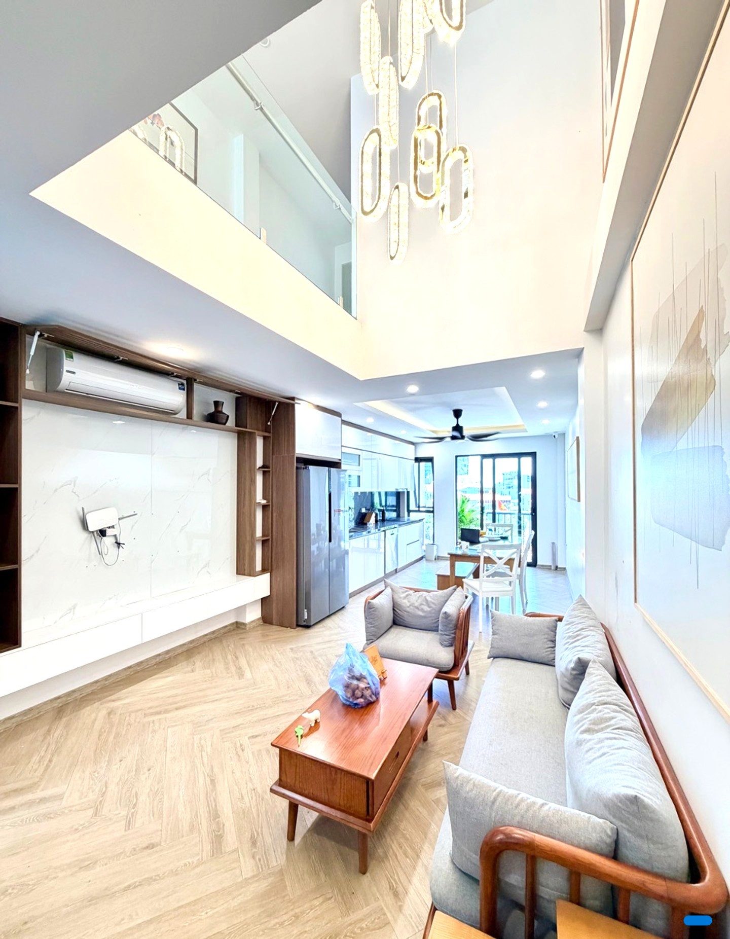 BÁN GẤP TRONG TUẦN NHÀ ĐẸP MAI PHÚC - NGUYỄN LAM, 7 TẦNG THANG MÁY, Ô TÔ ĐỖ CỬA