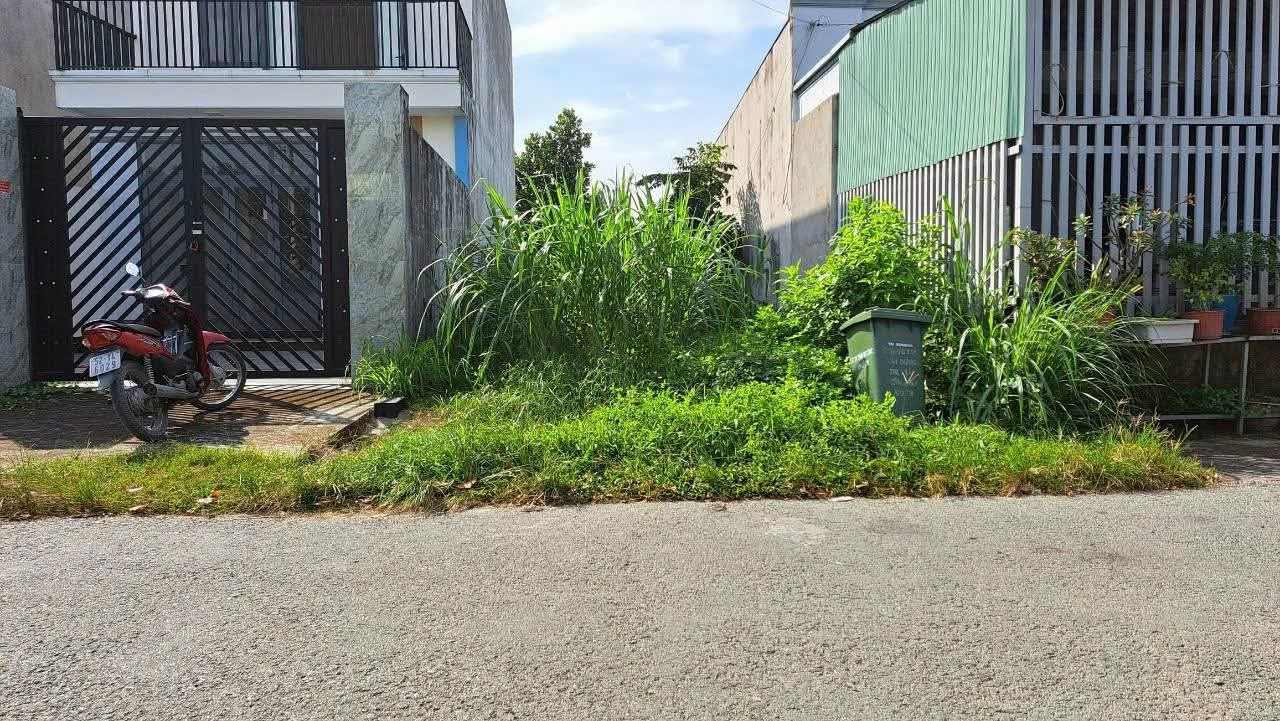 Bán đất thổ cư mặt tiền buôn bán kinh doanh MT đường Mai Thị Buội trung tâm xã Phước Vĩnh An Củ Chi TPHCM, DT: 5x24m.