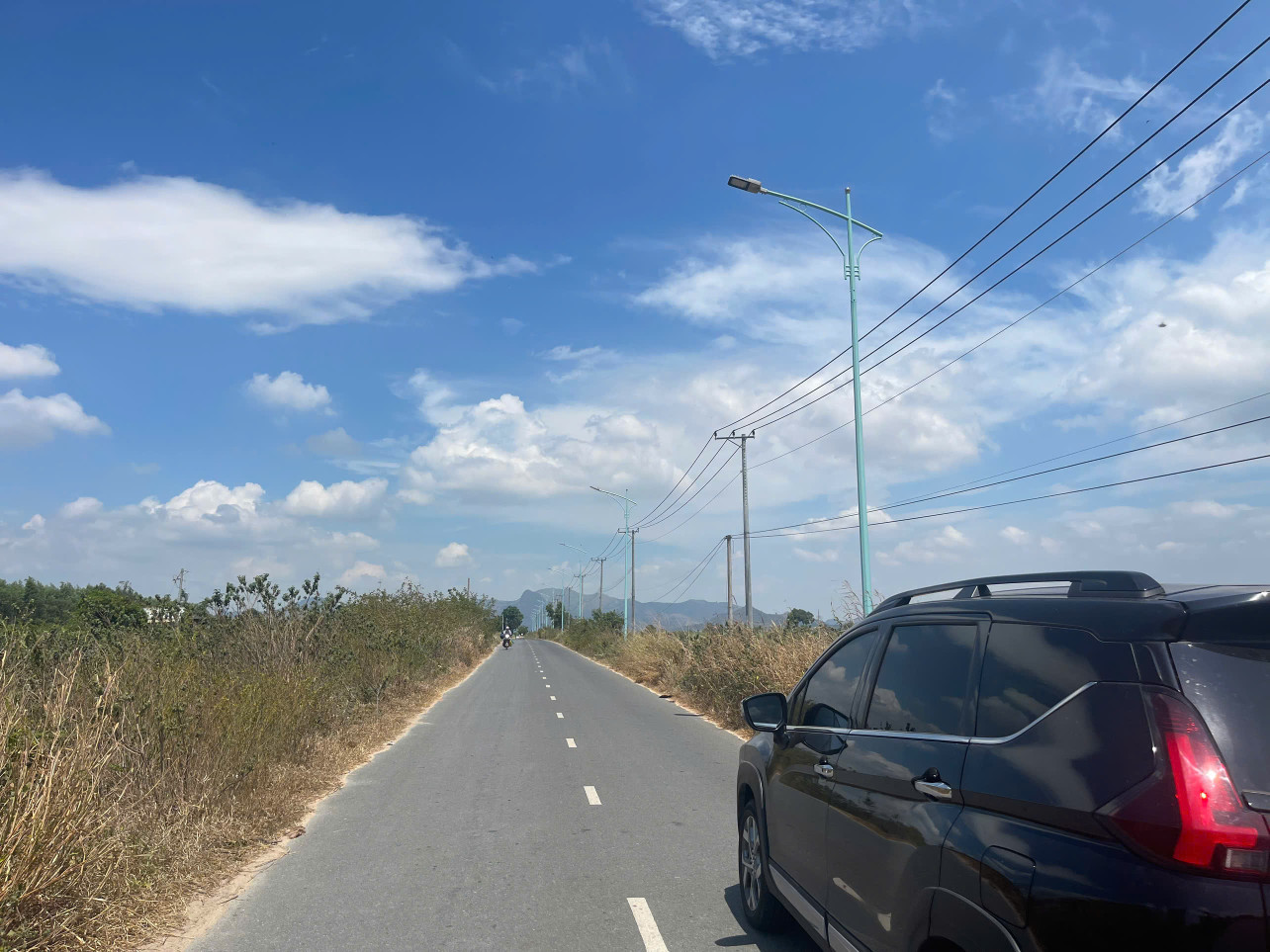 Đất giảm 50% 50m mặt tiền Mai Thúc Loan - Tân Hải - TX LaGi 150tr/m ngang sổ riêng
