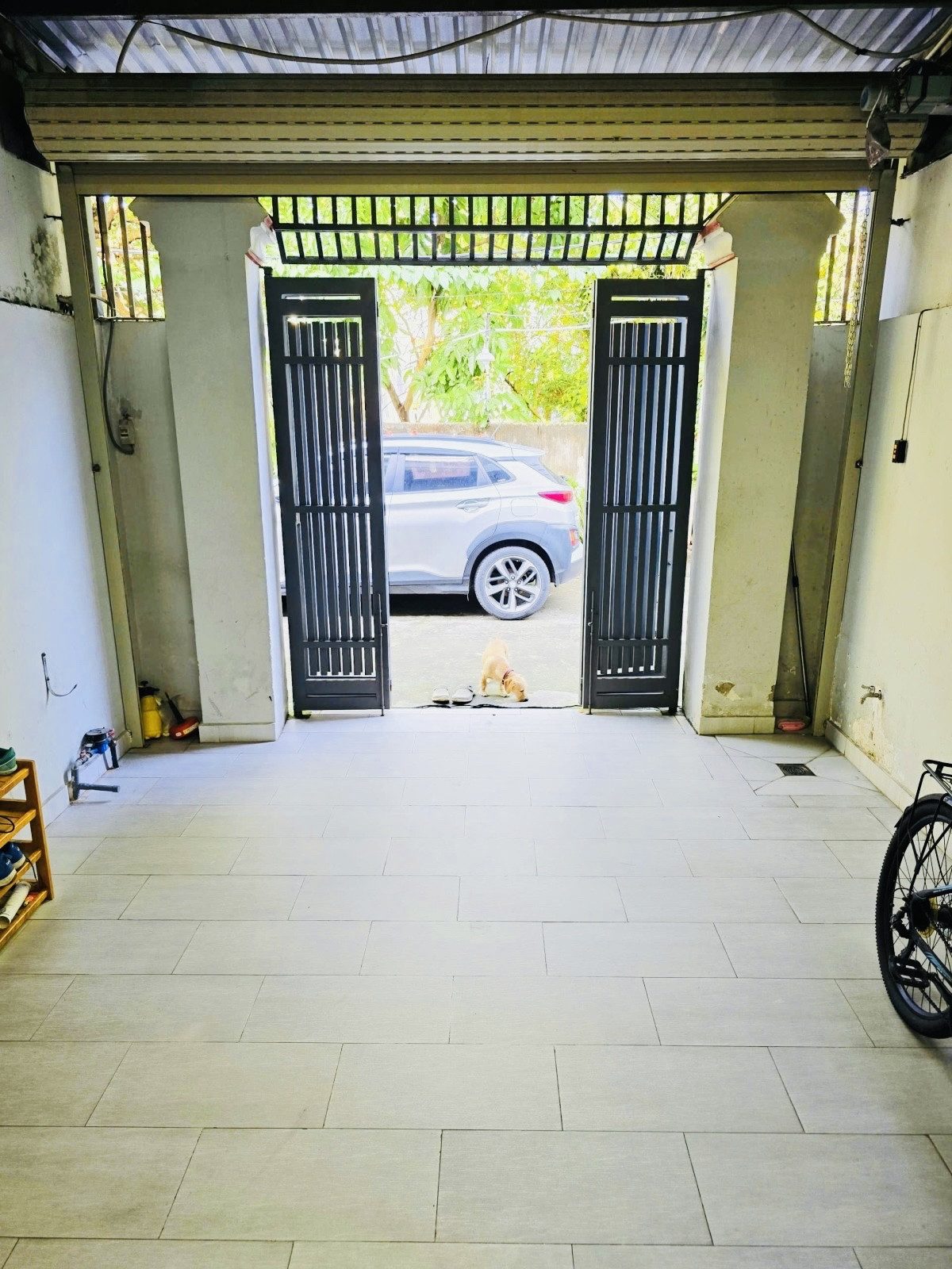 NHỈNH 6 TỶ – CHỦ CÓ LỊCH XUẤT NGOẠI – CẦN BÁN NHANH NHÀ 3 TẦNG 94M² – Ô TÔ TỚI CỬA – NGAY CHỢ ĐÊM MAN THIỆN Q9