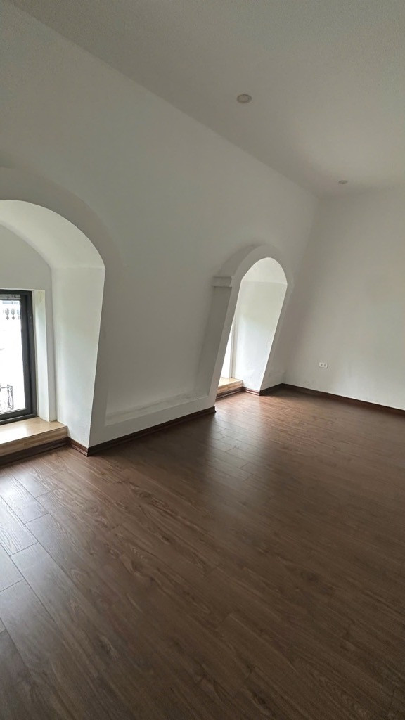 Mậu Lương Kiến Hưng Hà Đông  Bán gấp CHDV cao cấp 8 tầng,60m2,mặt tiền 5m giá chỉ hơn 18 tỷ